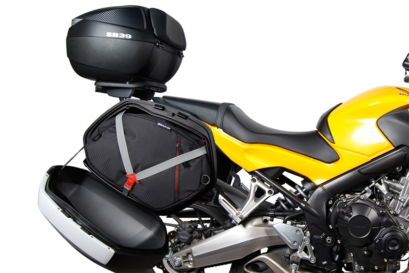 SHAD CB650F R 